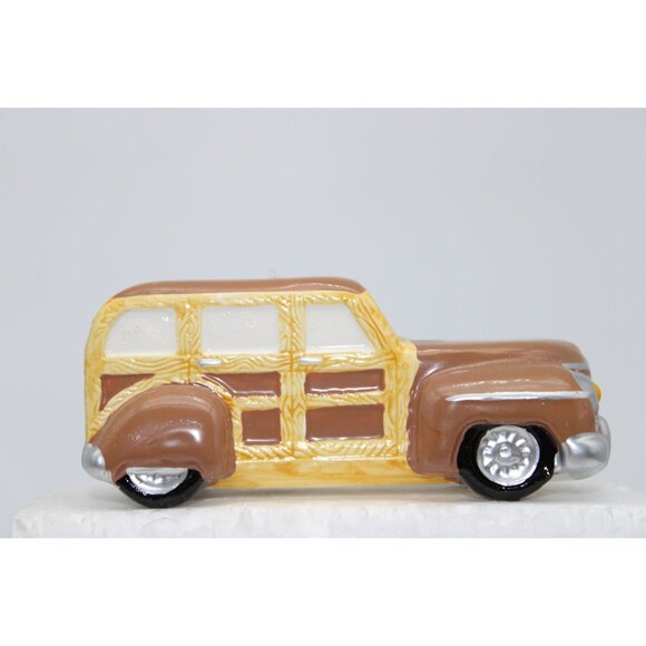 Dept 56 Snow Village - Wood Station Wagon - Picture 2 of 6